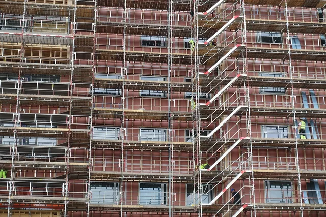 construction, building, architecture, builder, building work, project. Så bedömer du fast pris mot löpande räkning